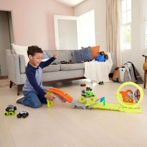 Hot Wheels Monster Trucks Power Smashers HXT05