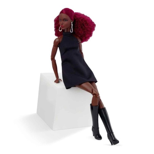 Barbie Basics İkonik Model 03 Koleksiyon Bebeği JBH75