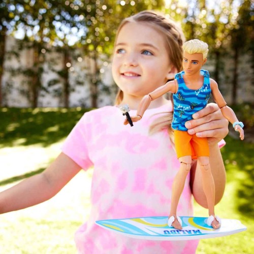 Barbie Ken Sörf Yapıyor Oyun Seti HPT50