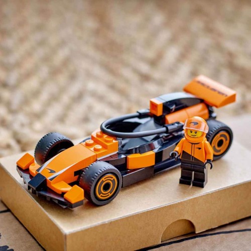 Lego 60442 City Mclaren Yarış Arabalı F1 Sürücüsü
