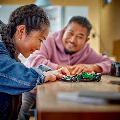 Lego 77245 Speed Champions Aston Martin Aramco F1 AMR24 Yarış Arabası