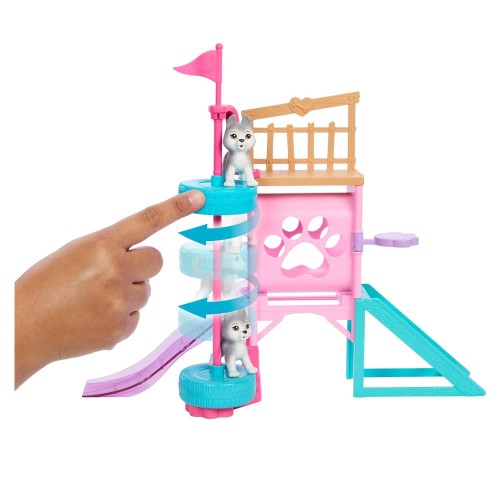 Barbie Stacie'nin Köpekçik Oyun Parkı HRM10 Barbie Stacie'nin Köpekçik Oyun Parkı HRM10