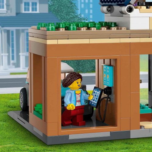 LEGO City Aile Evi ve Elektrikli Araba 60398
